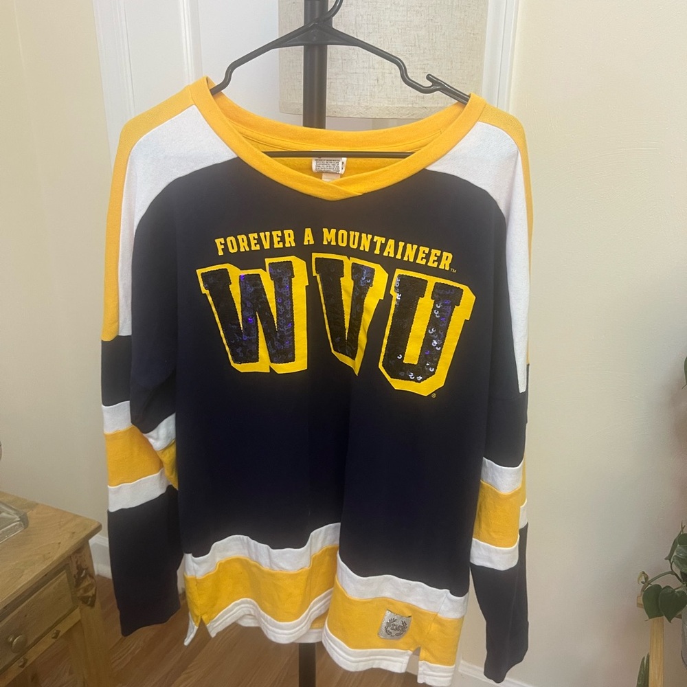 PINK Victoria's Secret Black and Gold Graphic Crewneck - Picture 1 of 3